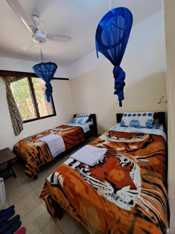 Kwale Golden Guest House Екстериор снимка