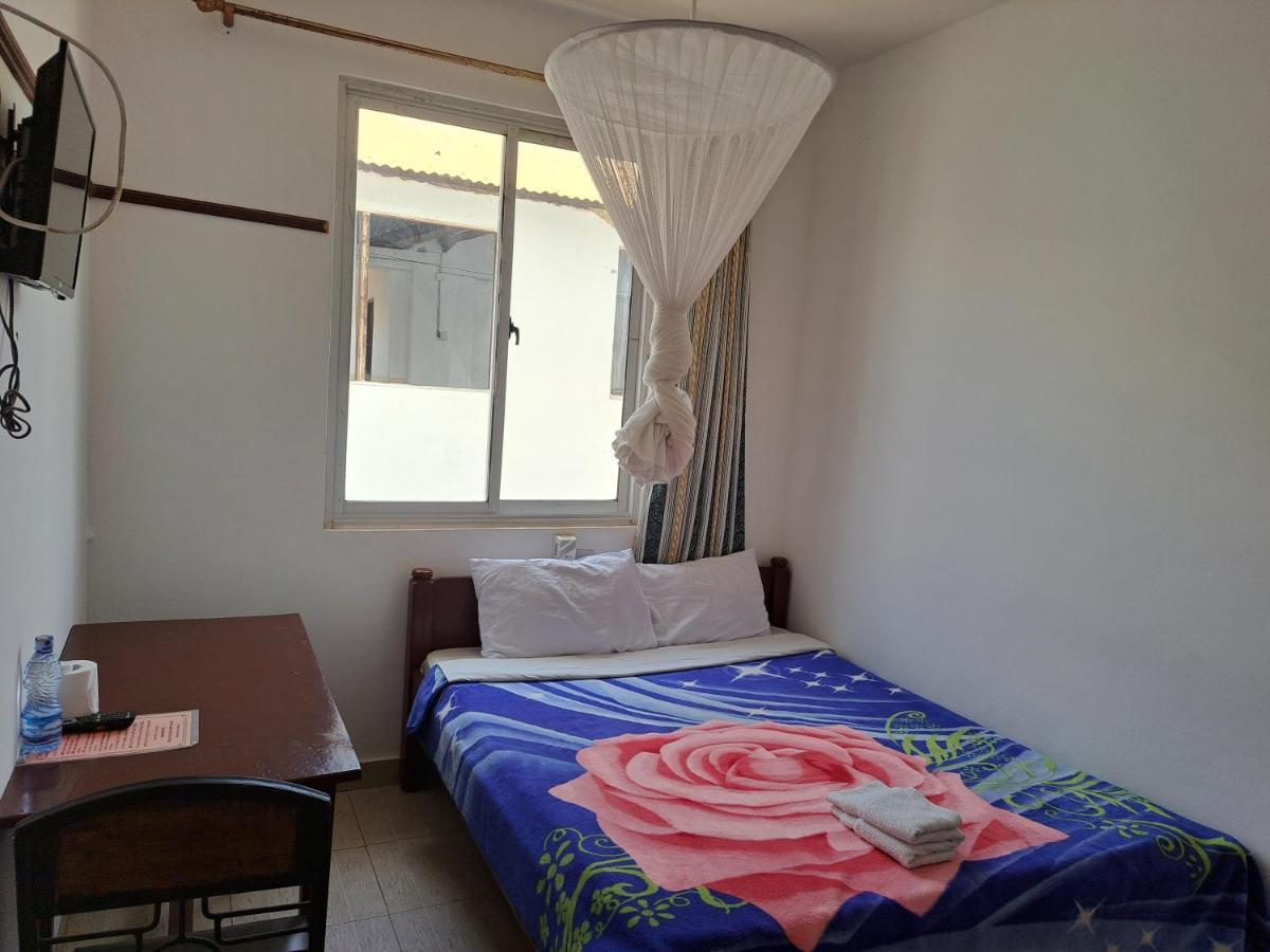 Kwale Golden Guest House Екстериор снимка